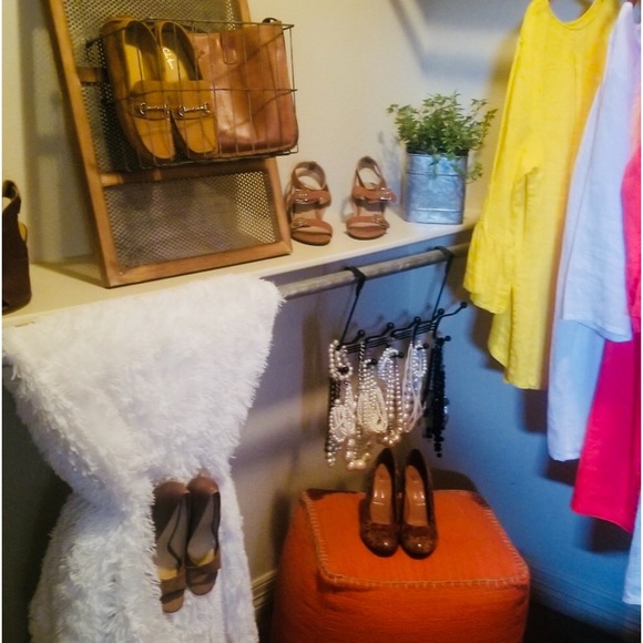 Meet your Posher, Lenora - Picture 12 of 12